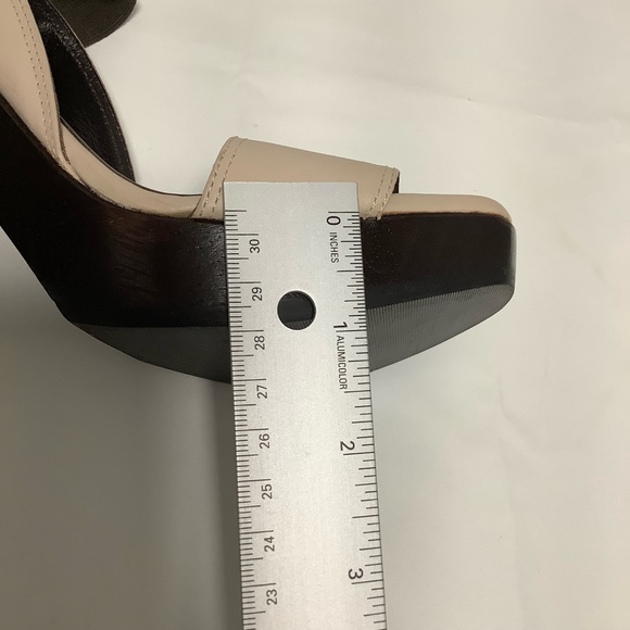 ZARA Shoes Cream and Brown Wooden Block Heels Sandals NWTOT Size 7.5 (EUR38) - Picture 7 of 10